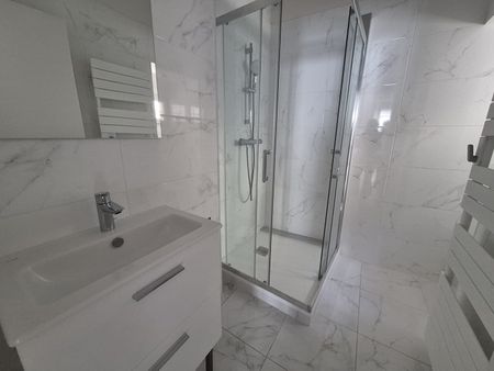 Location Appartement 1 pièce 31m² - Photo 3