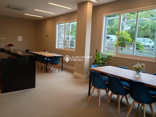 Apartamento com 2 quartos e 69m² para alugar em Moinhos de Vento, Porto Alegre. - Photo 1