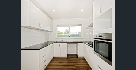 BEAUTIFULLY RENOVATED CALISTA HOME RENT - Photo 5