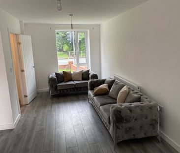 4 Bed Terraced House, Moss Lane East, M14 - Photo 1