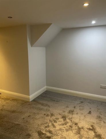 2 Bedroom Apartment To Let - Photo 4