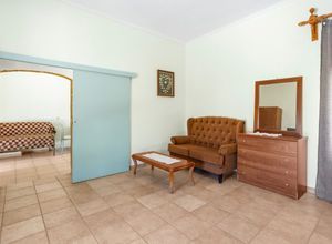 Διαμέρισμα για ενοικίαση - Κολυμβάρι, - Φωτογραφία 1