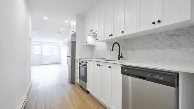 5205 Avenue 1re, Montréal, QC - Photo 1