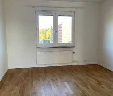 Tallvägen 12 - Foto 1