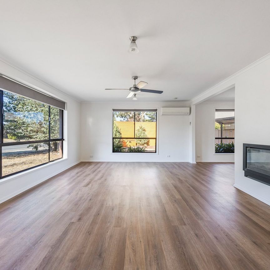 FRESHLY UPDATED 4 BEDROOM FAMILY HOME - Photo 1
