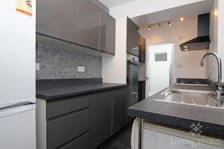 3 bedroom terraced house to rent - Photo 5