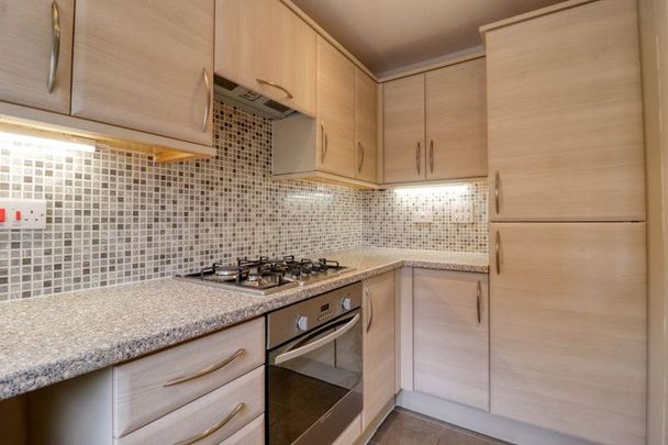 2 bedroom terraced house to rent - Photo 1