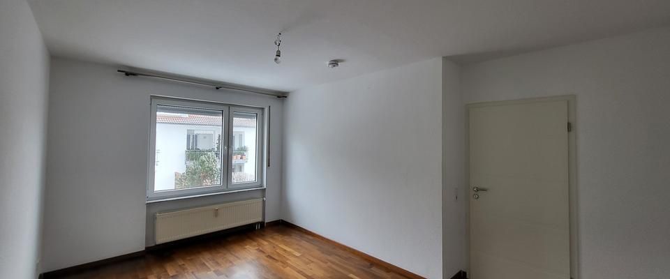 Charmante 3-Zimmer-Wohnung in Nieder-Roden: 76m², Balkone, Tiefgarage, ruhige Lage, gute Anbindung - Foto 1