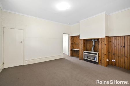 2/28 Addison St, Goulburn, NSW 2580 - Photo 2