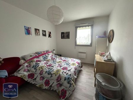 Location Appartement 2 pièces 47m² ST AMAND MONTROND 18200 - Photo 3