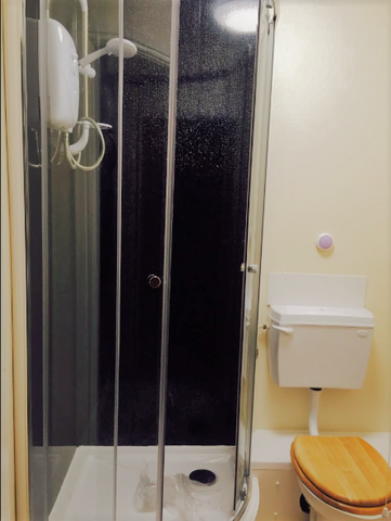 5 bedroom end of terrace house to rent - Photo 4