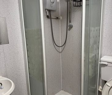 Studio Flat, Kings Road, RG1 - Photo 3