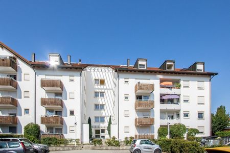 Tolle 3-Zimmer-Wohnung mit Einbauküche und Balkon nähe Klinikum - Photo 4