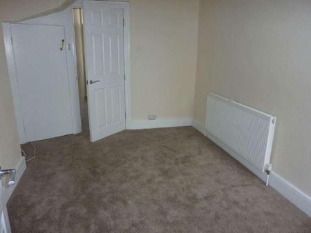 Hove Avenue, Walthamstow, E17 - Photo 3