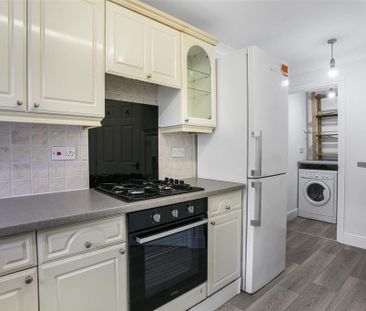 2 bedroom apartment to rent - Photo 6