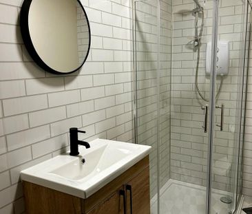 6 bedroom semi-detached house to rent - Photo 3