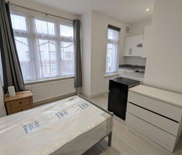 Studio to rent - Photo 4