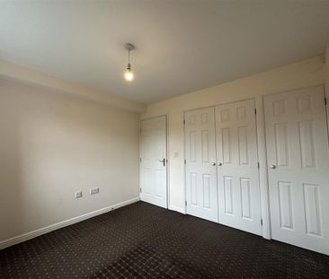 Clarkson Close, Warwickshire, CV11 - Photo 4