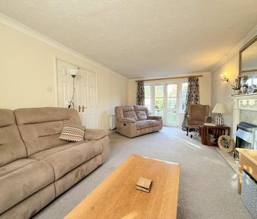 4 bedroom detached house to rent - Photo 1