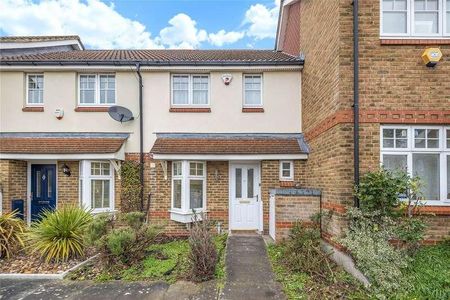Old School Road, Uxbridge, UB8 - Photo 3
