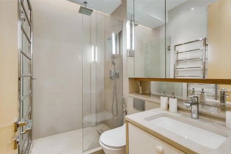 3 bedroom flat to rent - Photo 5