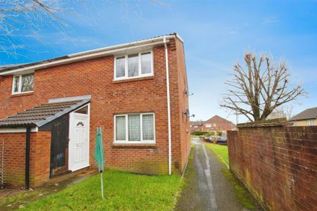 1 bedroom maisonette to rent - Photo 2