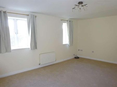 Bluebell Way, Carterton, Oxfordshire, OX18 - Photo 3