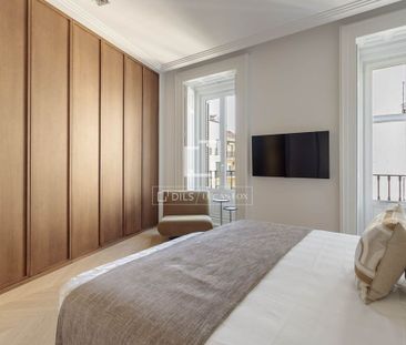 2 bedroom luxury Flat for rent in Madrid, Autonomous Region of Madrid - Photo 3