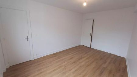 location Appartement T2 DE 53.4m² À PARIS - Photo 2