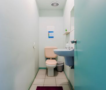 3 Bedroom Apartment - Photo 4