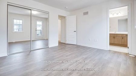 For Lease - 3308 Thunderbird Promenade, Pickering, Ontario - Photo 5