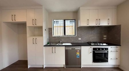 Modern 3 Bedroom Home Ã¢Ãâ¬Ã" Comfort, Style & Convenience - Photo 3