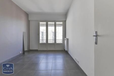 Appartement à louer 3 pièces 65.84m² - Photo 2