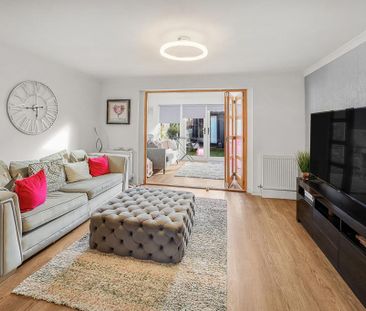 2 bedroom terraced house to rent - Photo 2