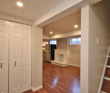 For Lease - 2555 Iris Street Unit# B, Parkway Park - Queensway Terr... - Photo 3