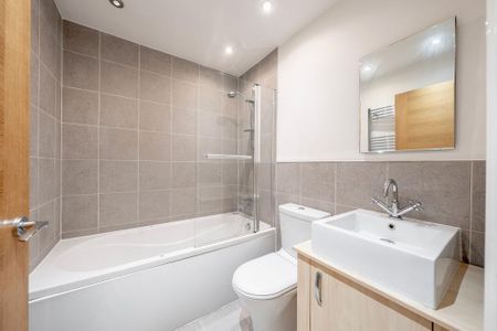 3 bedroom terraced house to rent - Photo 4