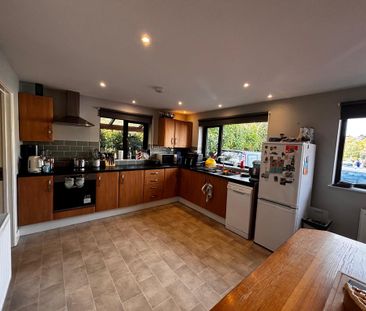 4 bedroom detached house to rent - Photo 5