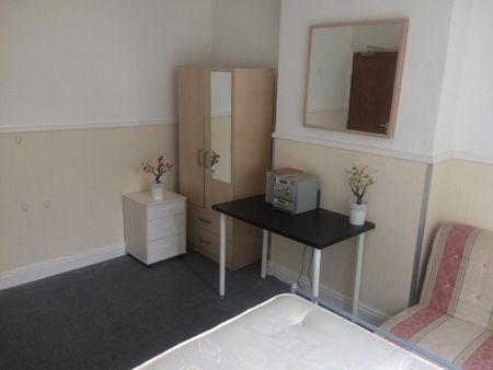 1 bedroom detached house to rent - Photo 2