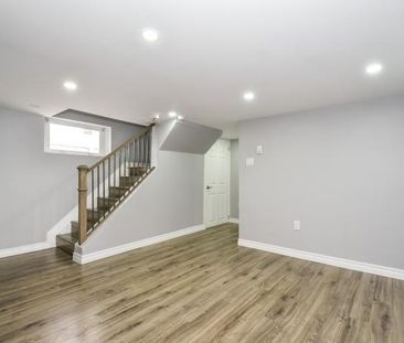 15 Tangreen Court, Toronto - Photo 1