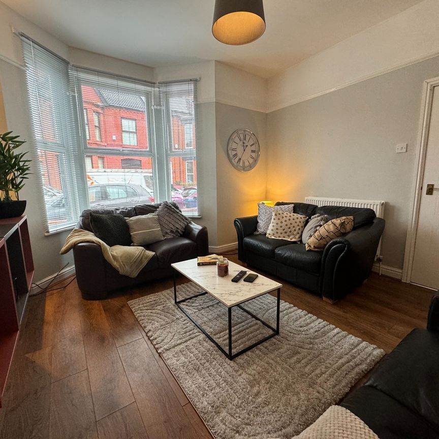 5 Bed Terraced House, Blenheim Road, L18 - Photo 1