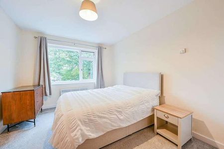 Carlyle Road, Ealing, W5 - Photo 4