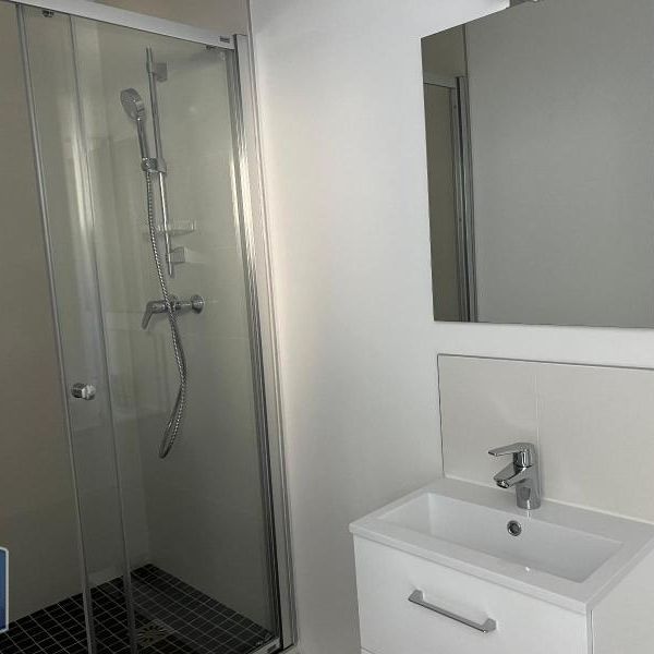 Location Appartement 2 pièces 52m² LILLE 59000 - Photo 1