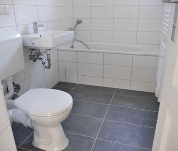 Schöne 2-Zimmer-Wohnung mit Tageslichtbad und Balkon im Limes-Quar... - Foto 1