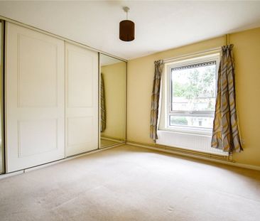 Well presented 1 double bedroom apartment situated just off Histon ... - Photo 2