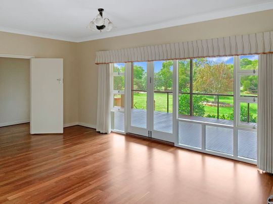 A Spacious Family Retreat - Photo 1