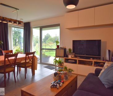 Modern gelijkvloersappartement met 2 slaapkamers en 2 staplaatsen te huur in Sint-Pieters-Leeuw - Foto 2