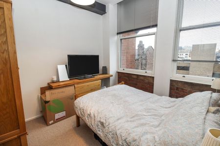 2 Bed Flat, Church Street, M4 - Photo 3
