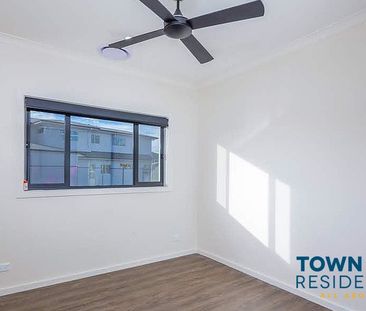 32 Booroolong Street, Throsby ACT 2914 - House For Rent | Domain - Photo 5