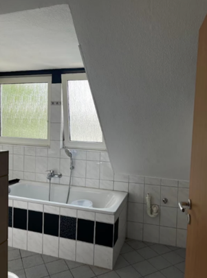Helle Wohnung mit Tageslichtbad an der Grenze zu Buer/Gladbeck - Foto 1