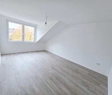 Aufstockung/Erstbezug: Wunderschöne 3-Zimmer-Wohnung in Neubau-Stan... - Photo 1